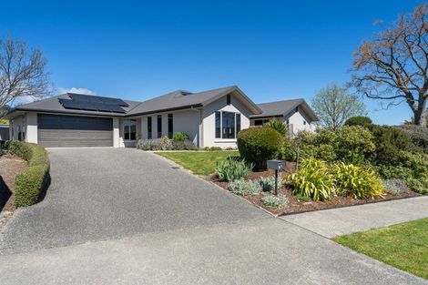 Photo of property in 2 Woodstock Place, Stoke, Nelson, 7011