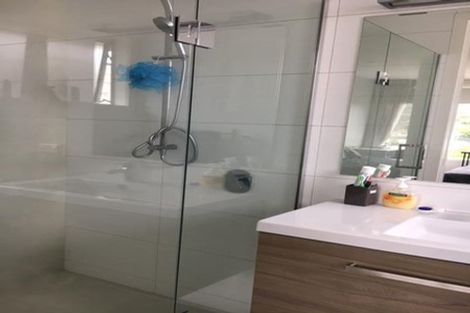 Photo of property in 33 Comins Crescent, Mission Bay, Auckland, 1071