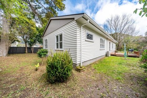 Photo of property in 2 Wood Street, Wallaceville, Upper Hutt, 5018