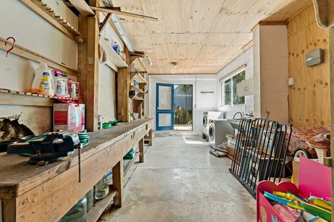 Photo of property in 603 East Coast Road, Browns Bay, Auckland, 0632