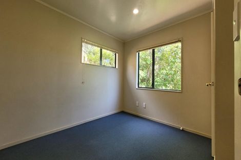 Photo of property in 35 Olivia Crescent, Tawa, Wellington, 5028
