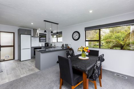 Photo of property in 3 Topaz Street, Birchville, Upper Hutt, 5018