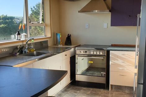 Photo of property in 3 Quinn Grove, Ranui, Porirua, 5024