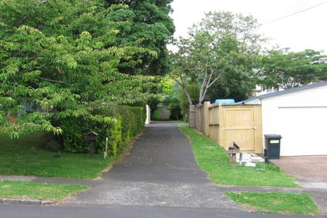 Photo of property in 6 Queensway, Three Kings, Auckland, 1024