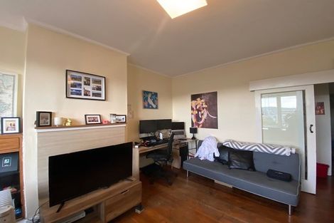 Photo of property in 107 Majoribanks Street, Mount Victoria, Wellington, 6011