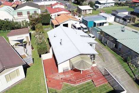 Photo of property in 16 Lee Street, Whitianga, 3510