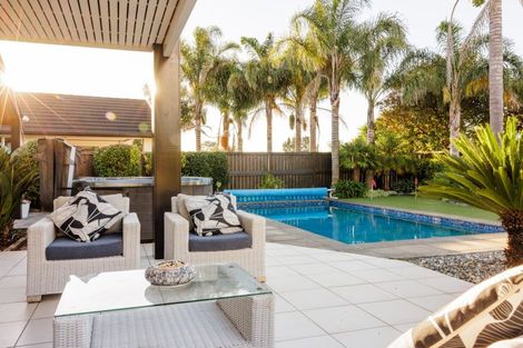 Photo of property in 15 The Esplanade, Huntington, Hamilton, 3210