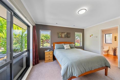 Photo of property in 2 Taunton Place, Rangiora, 7400