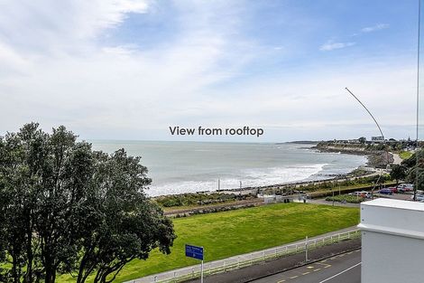 Photo of property in 1f Queen Street, New Plymouth, 4310