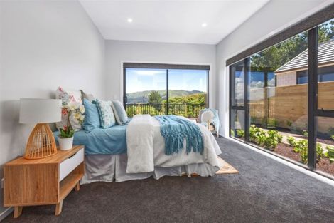Photo of property in 55 Queen Charlotte Drive, Aotea, Porirua, 5024