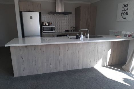 Photo of property in 11 Harding Drive, Papamoa Beach, Papamoa, 3118