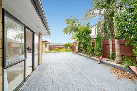 Photo of property in 44 Basra Drive, Henderson, Auckland, 0612