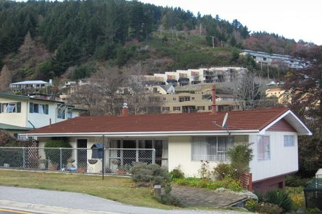 Photo of property in 37 Robins Road, Queenstown, 9300