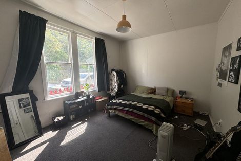 Photo of property in 19 Holloway Road, Aro Valley, Wellington, 6021