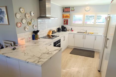 Photo of property in 105 Nikau Close, Matarangi, Whitianga, 3592