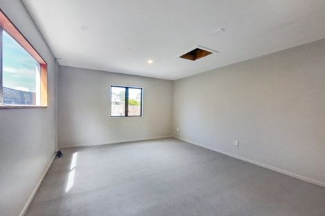 Photo of property in 3 Quirk Place, Sockburn, Christchurch, 8042