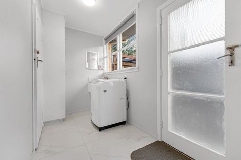 Photo of property in 1/1 Sutton Crescent, Papatoetoe, Auckland, 2025