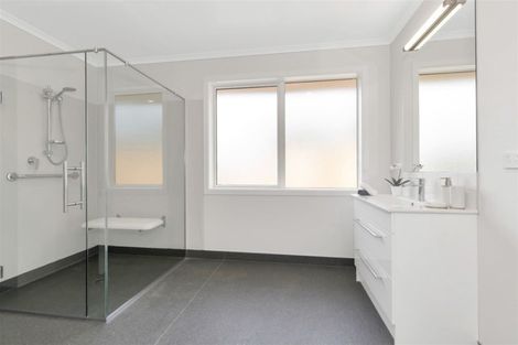 Photo of property in 1a Clifford Place, Amberley, 7410