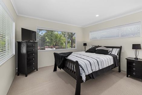 Photo of property in 2/13 Arran Road, Browns Bay, Auckland, 0630