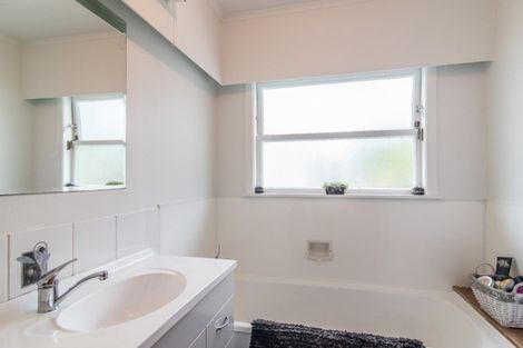 Photo of property in 7 Buckley Grove, Paraparaumu, 5032