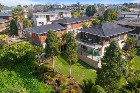 Photo of property in 1/27 Waitemata Road, Hauraki, Auckland, 0622