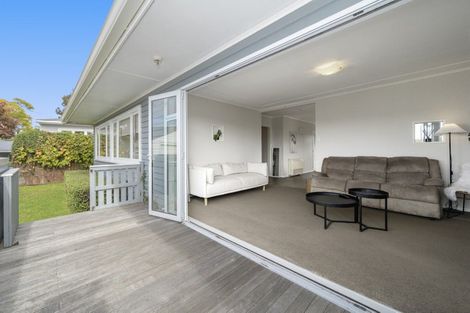 Photo of property in 74 Queen Road, Bellevue, Tauranga, 3110