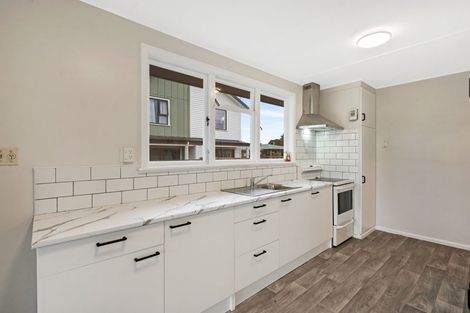 Photo of property in 4 Bright Crescent, Maraenui, Napier, 4110