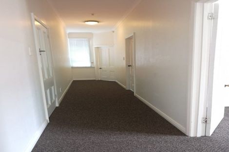 Photo of property in 132 Brougham Street, Mount Victoria, Wellington, 6011