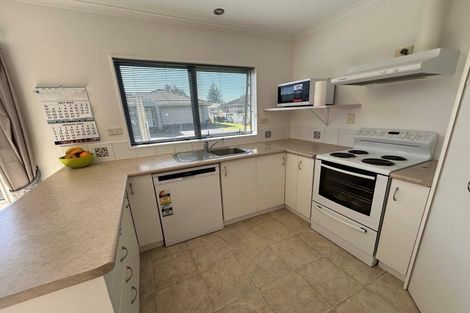 Photo of property in 32 Parewaitai Court, Papamoa Beach, Papamoa, 3118