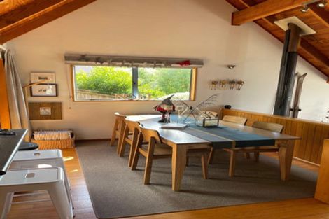 Photo of property in 5 Moss Lane, Sunshine Bay, Queenstown, 9300