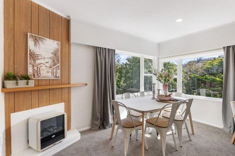 Photo of property in 30 Bassett Road, Johnsonville, Wellington, 6037