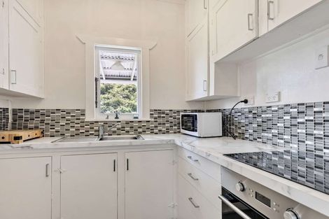 Photo of property in 11 Tawa Street, Edgecumbe, 3120