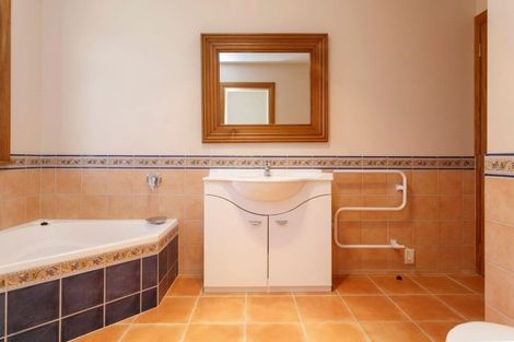 Photo of property in 14 Motuoapa Esplanade, Motuoapa, 3382