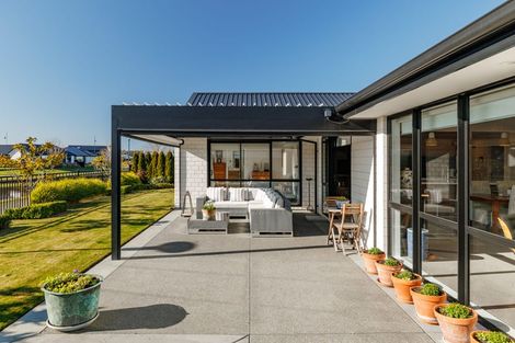 Photo of property in 75 The Esplanade, Pegasus, 7612