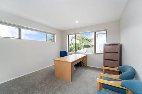 Photo of property in 6a St Catherine Crescent, West Harbour, Auckland, 0618