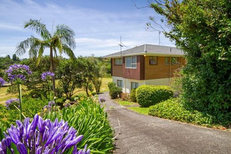 Photo of property in 1/2 Sylvan Avenue, Northcote, Auckland, 0627