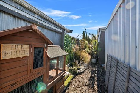 Photo of property in 150 Grimseys Road, Redwood, Christchurch, 8051