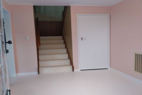 Photo of property in 16 Highbury Crescent, Highbury, Wellington, 6012