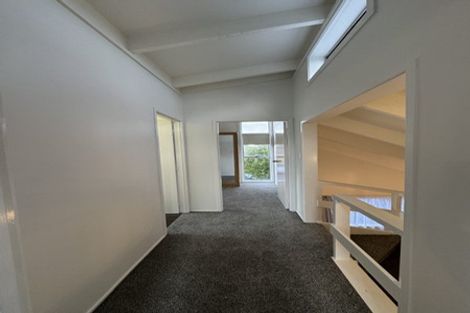 Photo of property in 1/3 Miraka Place, Birkenhead, Auckland, 0626