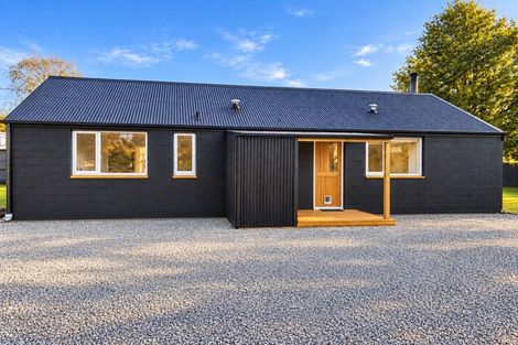 Photo of property in 9 Telegraph Road, Darfield, 7510