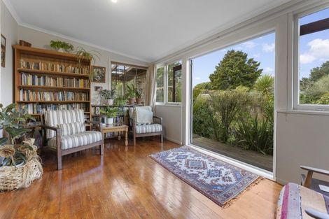 Photo of property in 36 Muhunoa Road West, Ohau, Levin, 5570