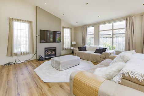 Photo of property in 50 Coachman Drive, Flat Bush, Auckland, 2016