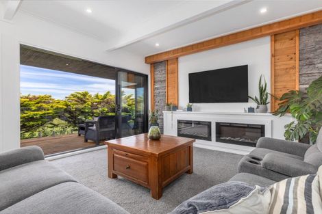 Photo of property in 16 Whyte Street, Paraparaumu Beach, Paraparaumu, 5032