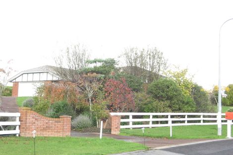 Photo of property in 57 Polo Prince Drive, Totara Park, Manurewa, 2576
