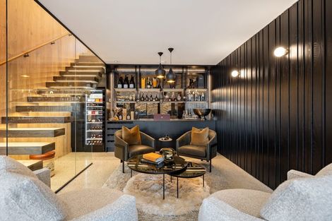 Photo of property in 10 Limerick Lane, Queenstown, 9300