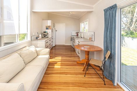 Photo of property in 18 Murch Place, Tawhero, Whanganui, 4500