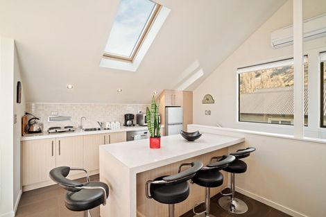 Photo of property in 22 Old Station Avenue, Wanaka, 9305