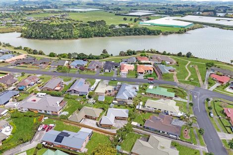 Photo of property in 20 Waitoa Street, Waiuku, 2123