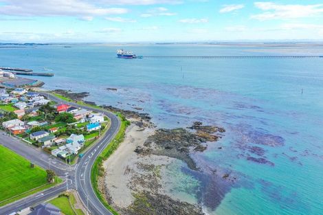 Photo of property in 12 Walker Street, Bluff, 9814