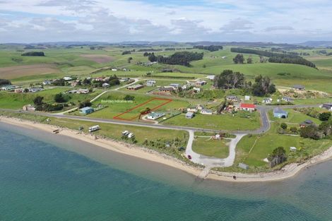 Photo of property in 33 Moray Terrace, Fortrose, Tokanui, 9875